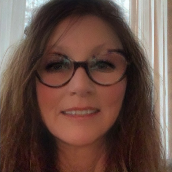 Meet your Posher, Sheila - Picture 1 of 1